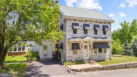 769 E Rehrersburg Rd, Bethel, PA 19507