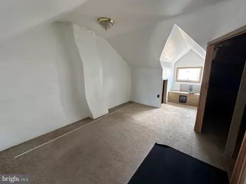 Bedroom - 663 Gordon St, Reading, PA 19601 photo 2 of 2
