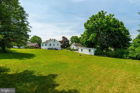 Exterior - 941 High Blvd, Reading, PA 19607 photo 4 of 9