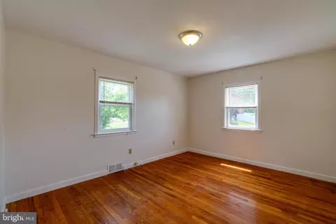 Bedroom - 941 High Blvd, Reading, PA 19607 photo 1 of 5