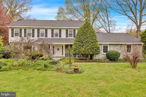 Exterior - 31 Devon Dr, Reading, PA 19606 photo 1 of 10