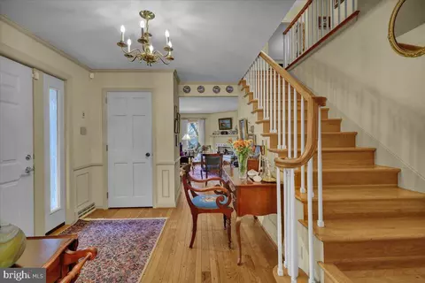 Entry Way - 31 Devon Dr, Reading, PA 19606 photo 2 of 7