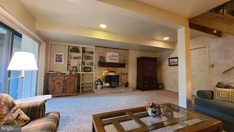 Living - 150 Merion Ln, Reading, PA 19607 photo 1 of 1