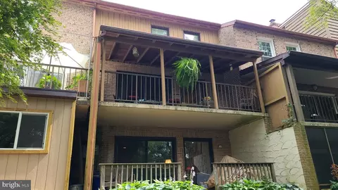 Exterior - 150 Merion Ln, Reading, PA 19607 photo 8 of 10