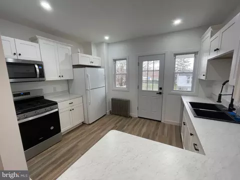 34 Hendel St, Reading, PA 19607 photo 3