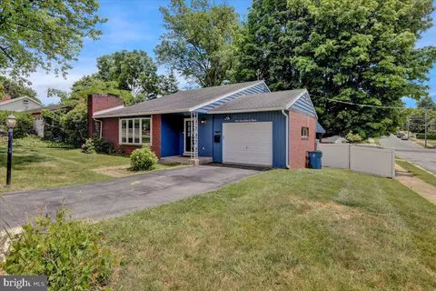 Exterior - 104 Oberlin Ave, Reading, PA 19608 photo 2 of 6