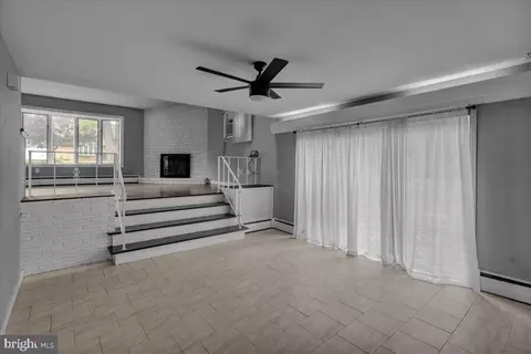 Living - 104 Oberlin Ave, Reading, PA 19608 photo 8 of 8