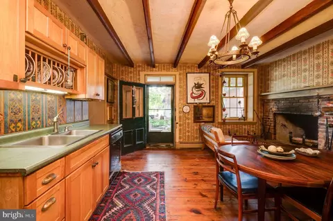 Kitchen - 643 Main St, Oley, PA 19547 photo 4 of 5