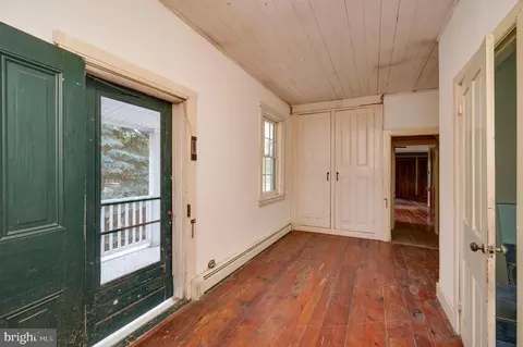 Entry Way - 643 Main St, Oley, PA 19547 photo 10 of 16