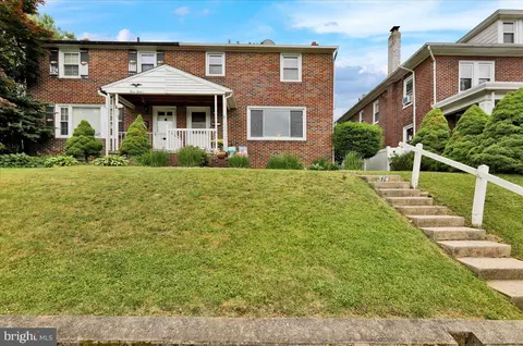 314 W Elm St, Reading, PA 19607 photo 2