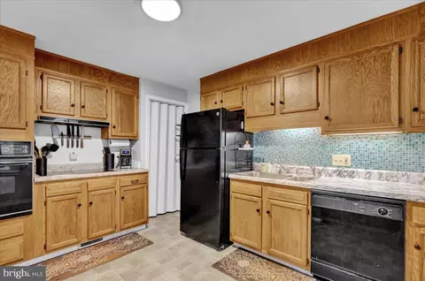 314 W Elm St, Reading, PA 19607 photo 9