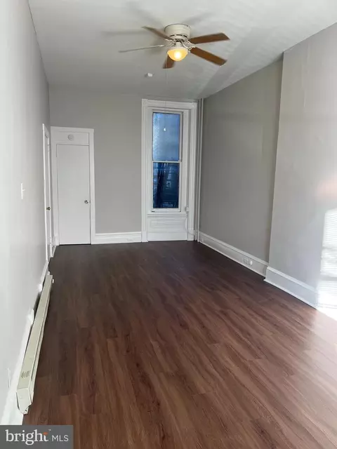 402 N 5th St, Reading, PA 19601 photo 2