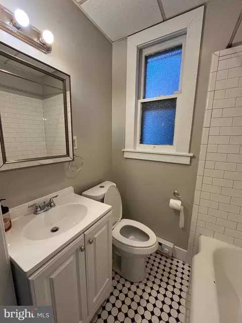 402 N 5th St, Reading, PA 19601 photo 10
