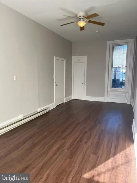 402 N 5th St, Reading, PA 19601 photo 3