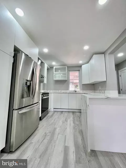 Kitchen - 20 Arlington St, Reading, PA 19611 photo 2 of 6