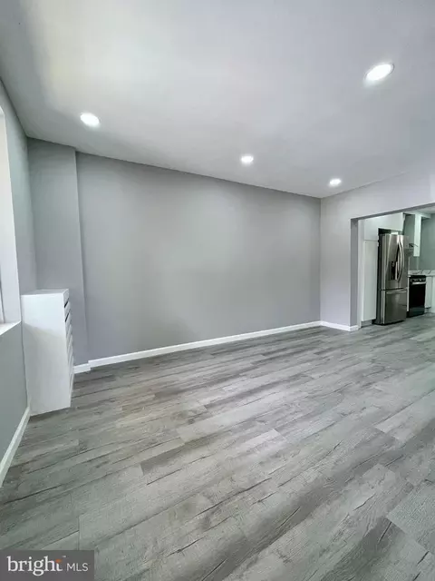 Living - 20 Arlington St, Reading, PA 19611 photo 1 of 3