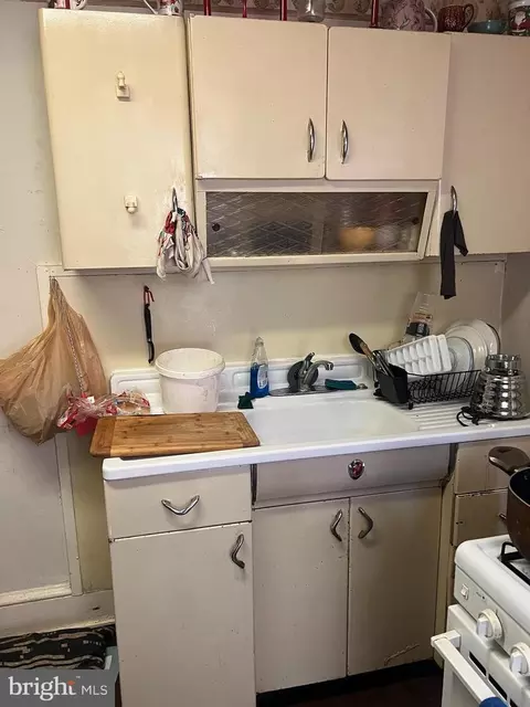 Kitchen - 319 N 9th St, Reading, PA 19601 photo 2 of 3