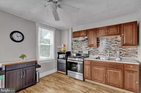 1516 Lancaster Ave, Reading, PA 19607 photo 8