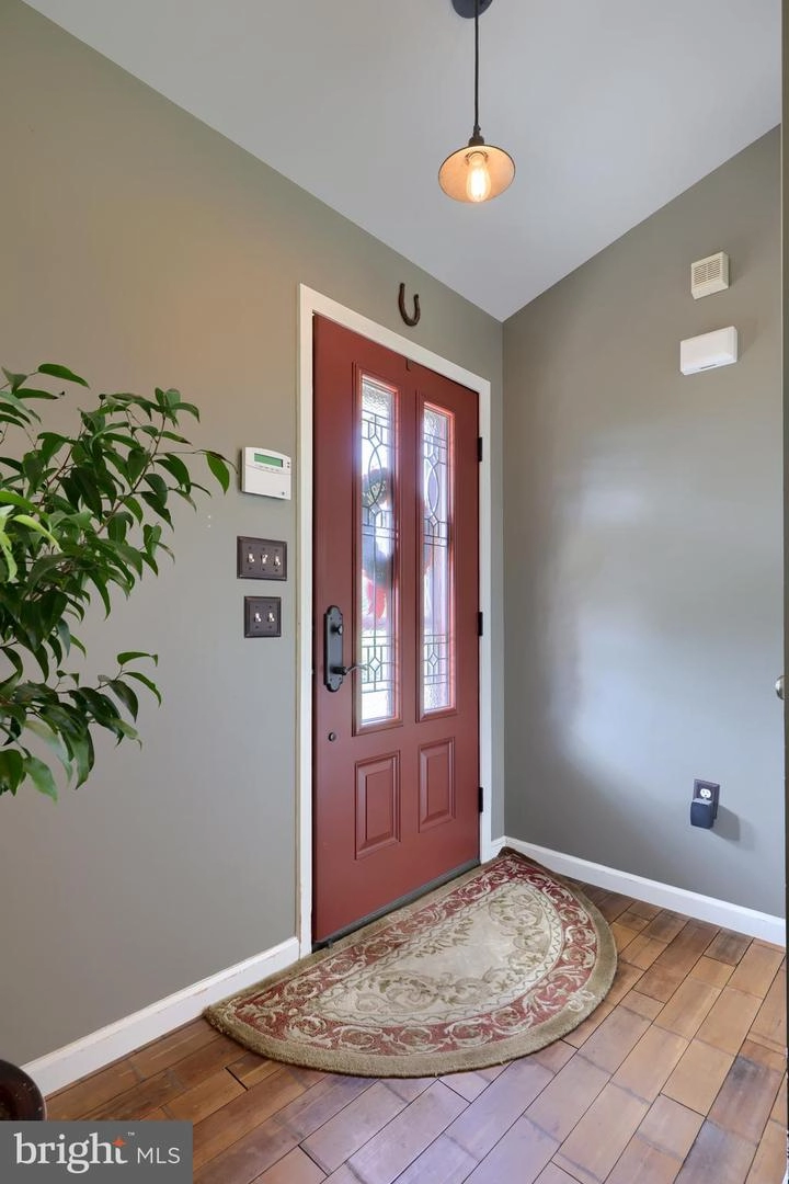 Entry Way - 526 Freemansville Rd, Reading, PA 19607 photo 1 of 3
