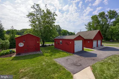 Exterior - 526 Freemansville Rd, Reading, PA 19607 photo 6 of 8