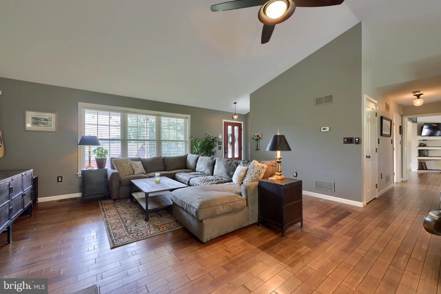 Entry Way - 526 Freemansville Rd, Reading, PA 19607 photo 2 of 3