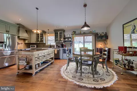 Kitchen - 526 Freemansville Rd, Reading, PA 19607 photo 2 of 4