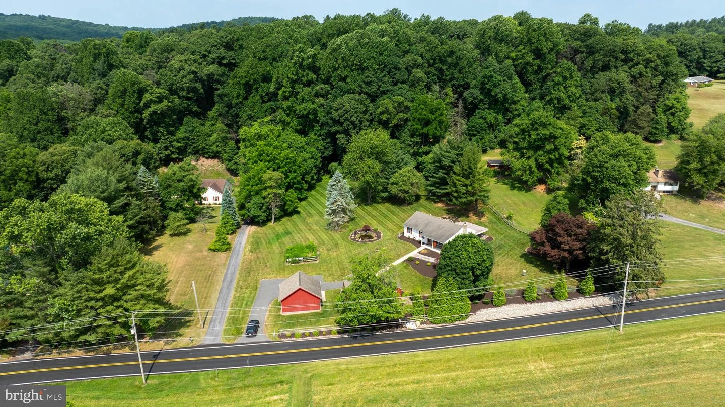 View/Area - 526 Freemansville Rd, Reading, PA 19607 photo 5 of 6