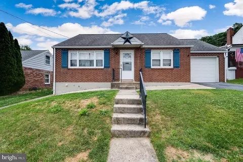 3217 Chestnut St, Reading, PA 19605