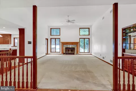 Living - 16 Grouse Point Cir, Reading, PA 19607 photo 5 of 7