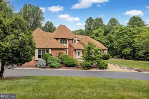 Exterior - 16 Grouse Point Cir, Reading, PA 19607 photo 7 of 13