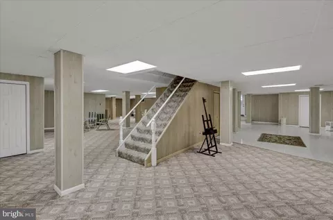 Entry Way - 16 Grouse Point Cir, Reading, PA 19607 photo 9 of 11