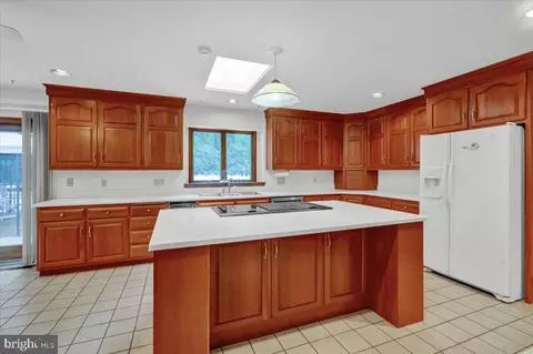 Kitchen - 16 Grouse Point Cir, Reading, PA 19607 photo 4 of 5
