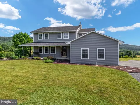 540 Mountain View Dr, Hamburg, PA 19526