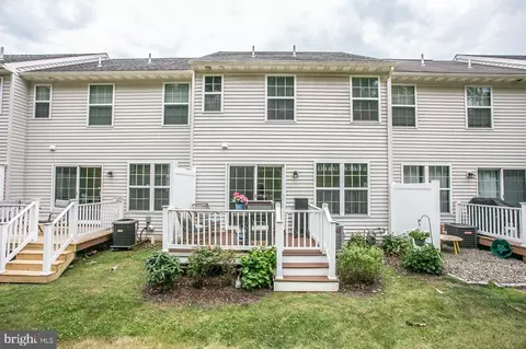 Exterior - 15 Chaser Ct, Reading, PA 19607 photo 6 of 7