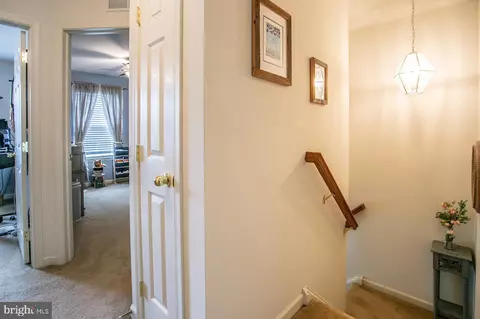 Entry Way - 15 Chaser Ct, Reading, PA 19607 photo 3 of 3