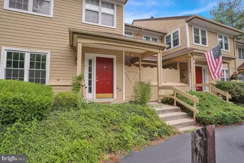13 Tanglewood Dr, Reading, PA 19607