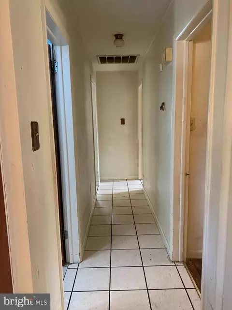 Entry Way - 1306 Wingate Ave, Reading, PA 19607 photo 1 of 3