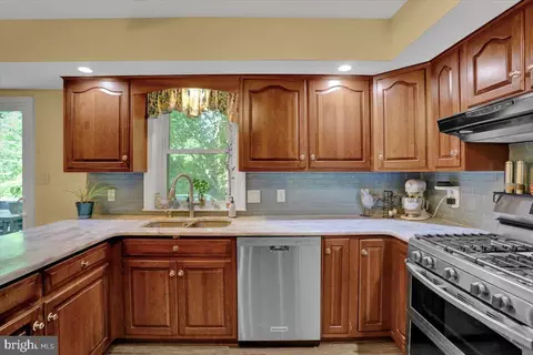 Kitchen - 8 Rand Dr, Reading, PA 19606 photo 3 of 4