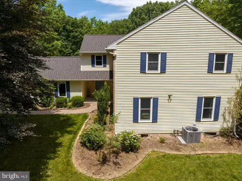 Exterior - 8 Rand Dr, Reading, PA 19606 photo 15 of 18