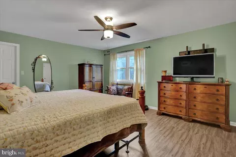 Bedroom - 8 Rand Dr, Reading, PA 19606 photo 4 of 9