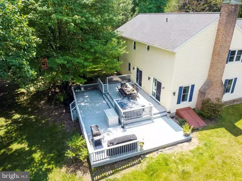 Exterior - 8 Rand Dr, Reading, PA 19606 photo 17 of 18