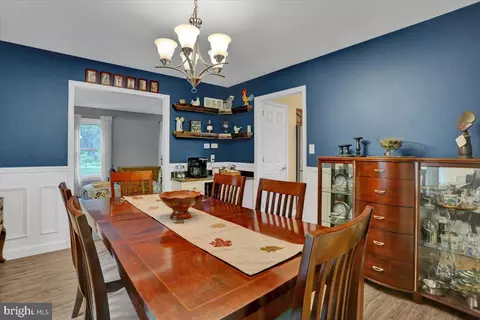 Dining - 8 Rand Dr, Reading, PA 19606 photo 2 of 3