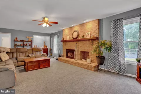 Living - 8 Rand Dr, Reading, PA 19606 photo 1 of 1