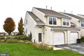 10 Chatham Dr, Morgantown, PA 19543