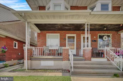 1221 E Bellevue Ave, Reading, PA 19605 photo 2
