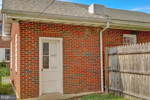 1221 E Bellevue Ave, Reading, PA 19605 photo 18