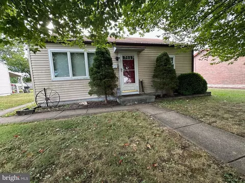 709 Franklin St, Shoemakersville, PA 19555