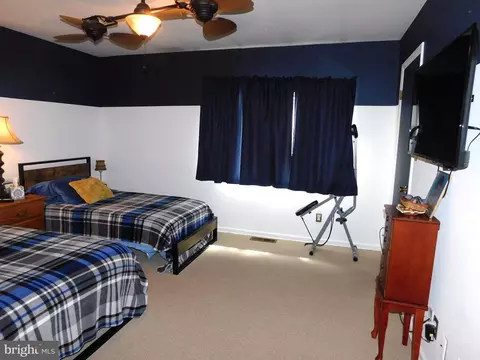 Bedroom - 9 Muirfield Dr, Reading, PA 19607 photo 4 of 4