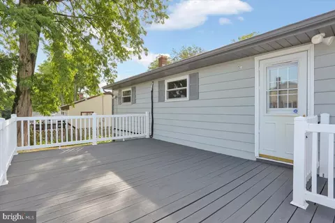 Exterior - 523 Frontier Ave, Reading, PA 19601 photo 3 of 9