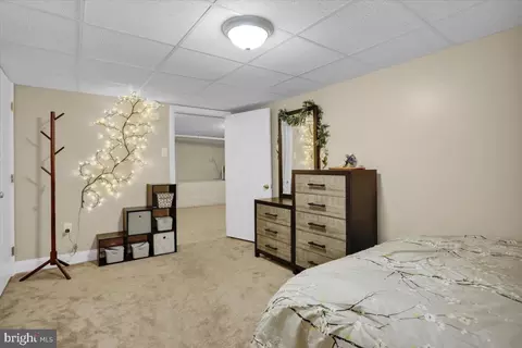 Bedroom - 523 Frontier Ave, Reading, PA 19601 photo 5 of 6
